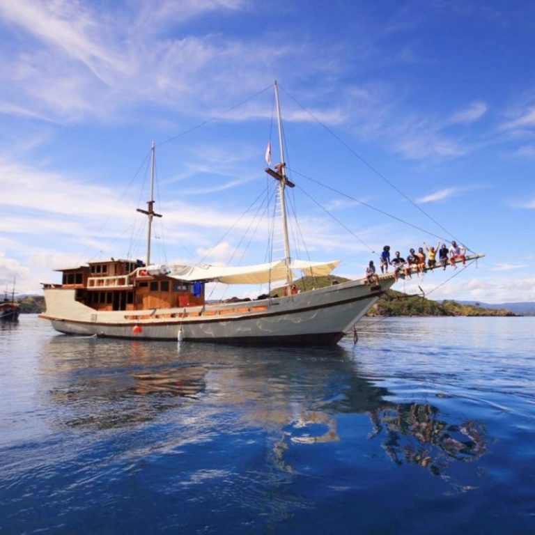 Sewa Kapal Bajo Murah